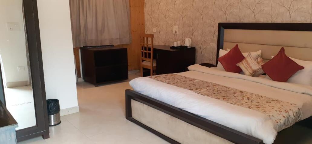 Four Banyans Spirit & Nature Resort Rāipur Exterior foto